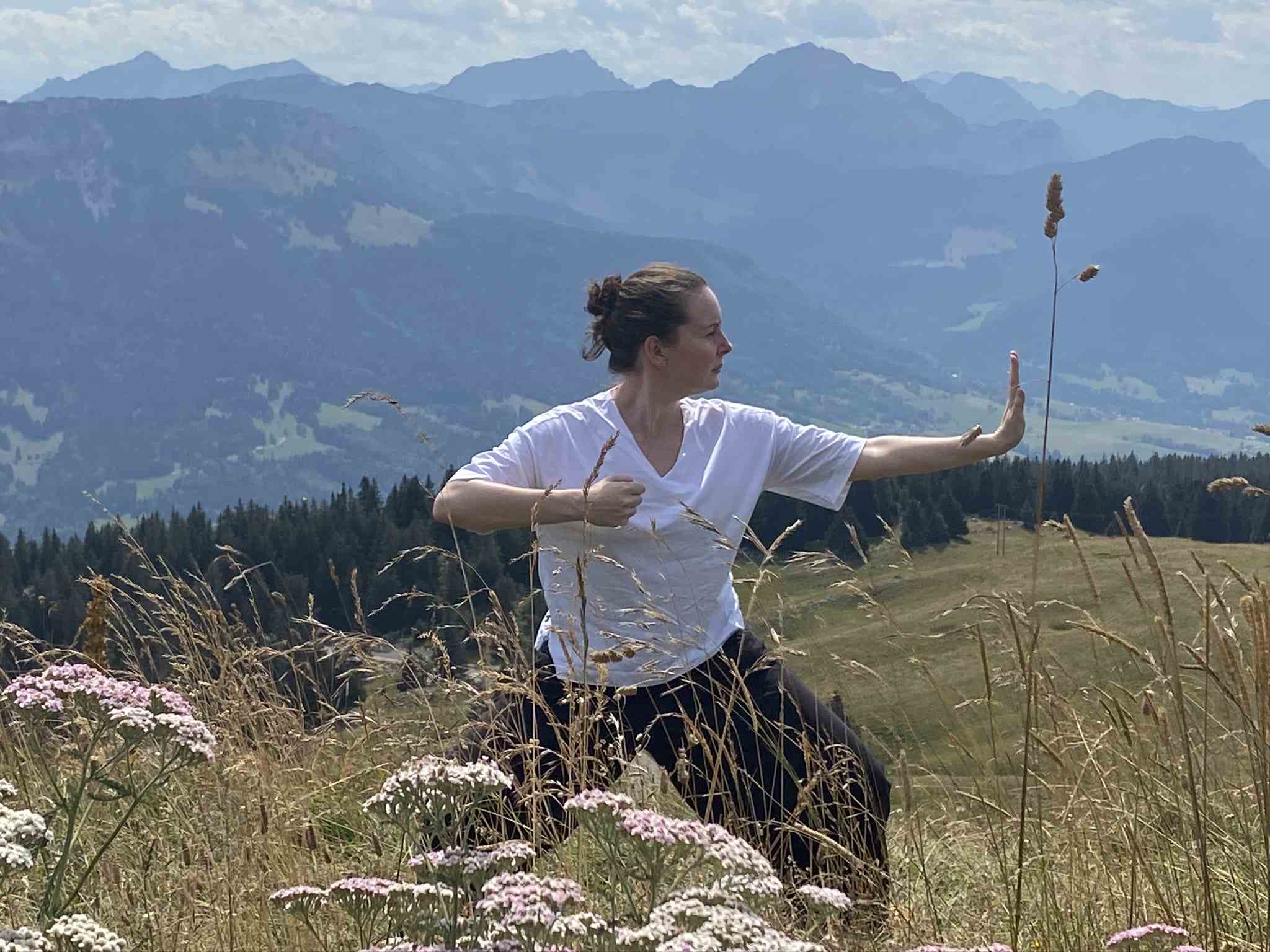 Qigong in the mountains
